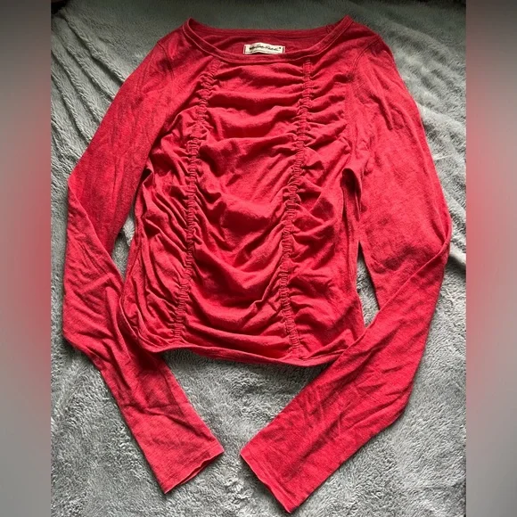 We The FREE Red Ruched Long Sleeve Top - Picture 1 of 5